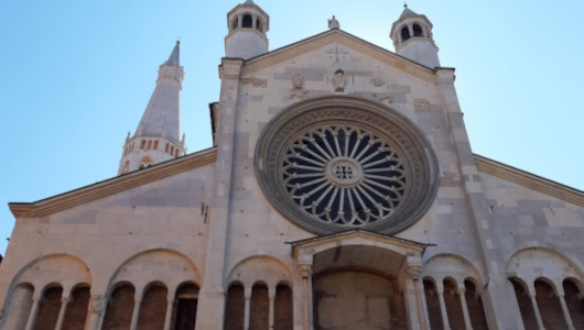 Il Duomo di Modena con la Torre della Ghirlandina