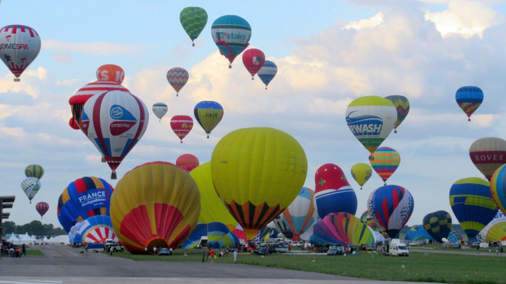 immagine da /images/RadunoMongolfiere.jpg